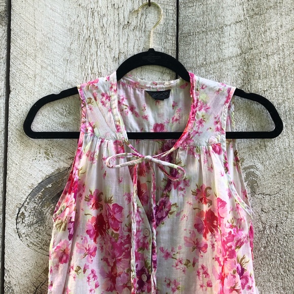 Topshop | floral v-neck button down tank top - Picture 3 of 6